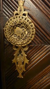 Art. History. Experience. – Eleganța Cigar Lounge-ului Interbelic în Inima Bucureștiului